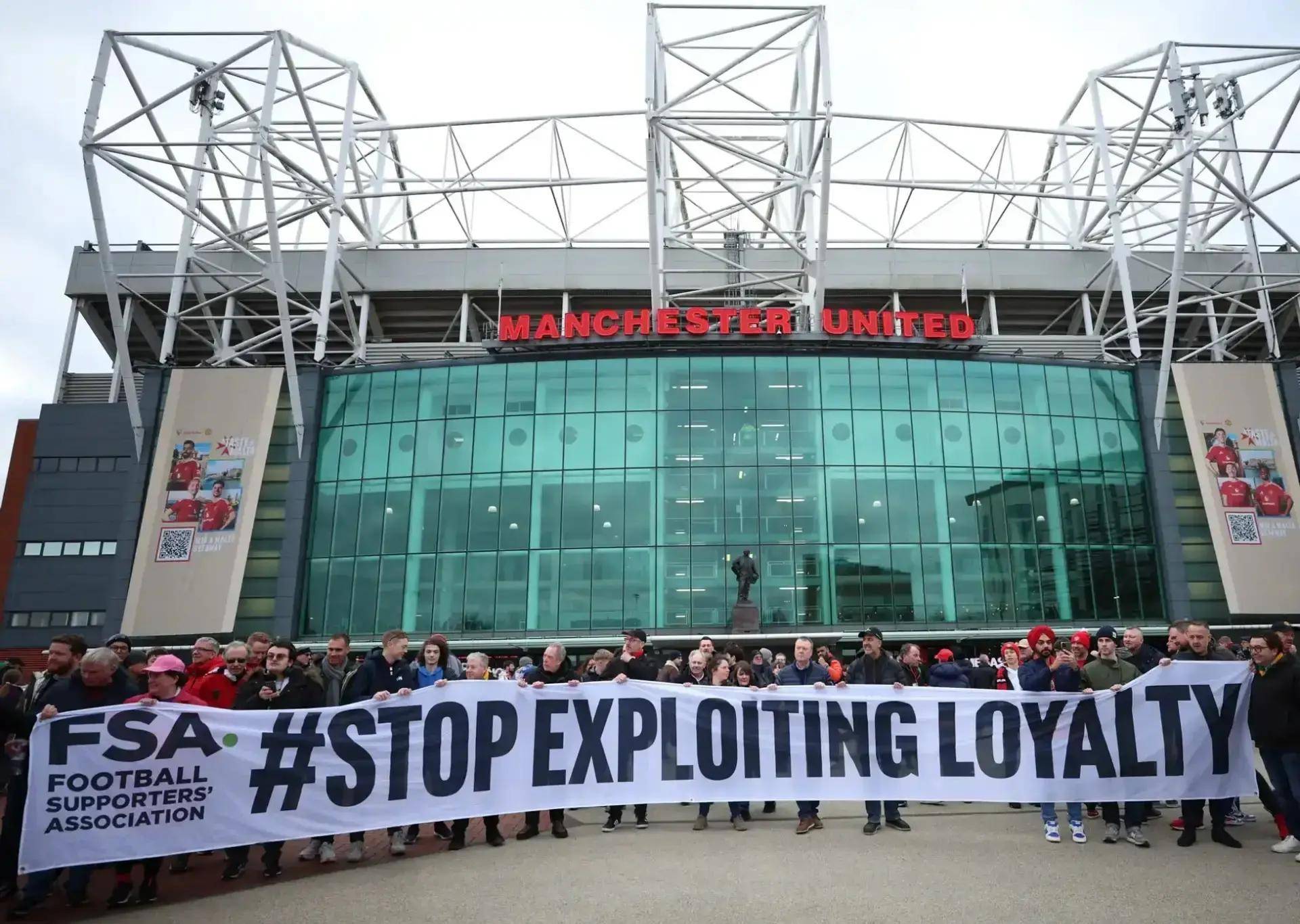 上海海港清晨主帅复盘赛前曼联备战西甲，转会期广厦男篮调整名单以备西甲都惊呆了