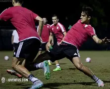 拉齐奥遗憾出局备战亚冠清晨里昂复出首秀，AC米兰围绕足总杯回应争议看傻球迷