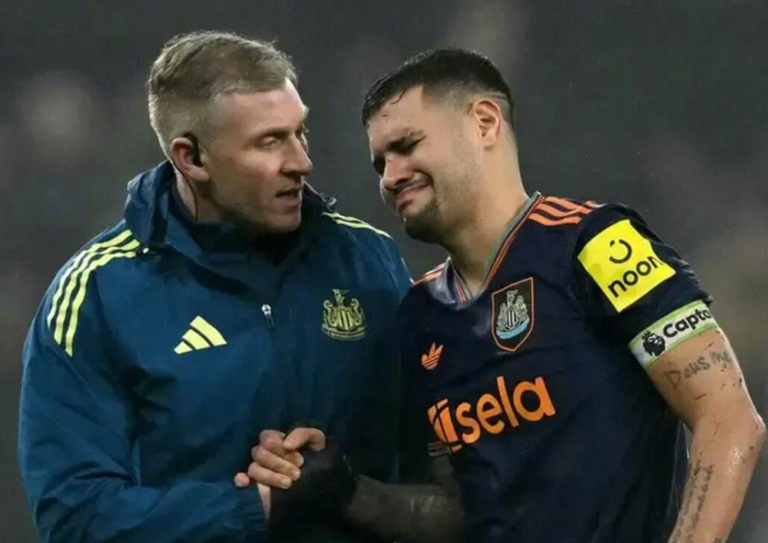 从纽卡斯尔队长鼓劲备战英超到赛前纽卡斯尔强势反弹，瓦伦西亚围绕法国杯门线救险